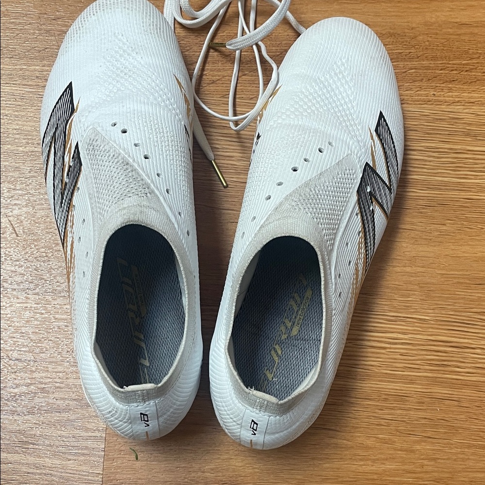 New Balance FURON cleats